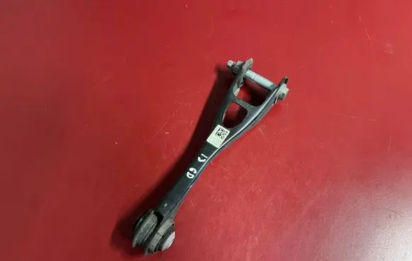 BMW i3 Rear control arm 6852270