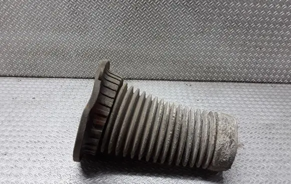 Land Rover Freelander Rear strut damper dust cover boot 