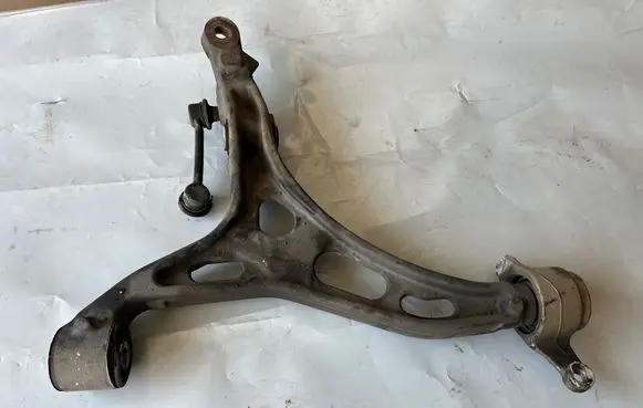 Dodge Durango III Front lower control arm/wishbone 68022604AD