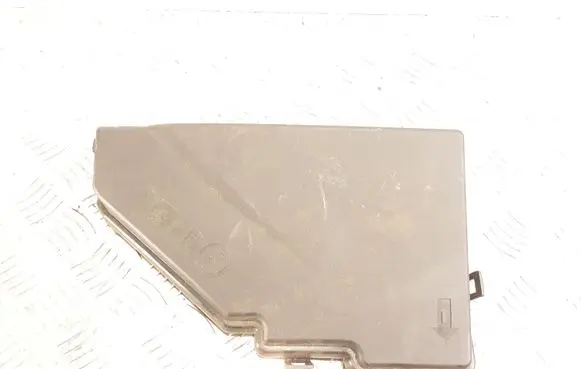 Volvo S90, V90 Fuse box cover 31398001