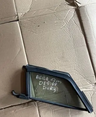 Opel Agila B Front triangle window/glass 
