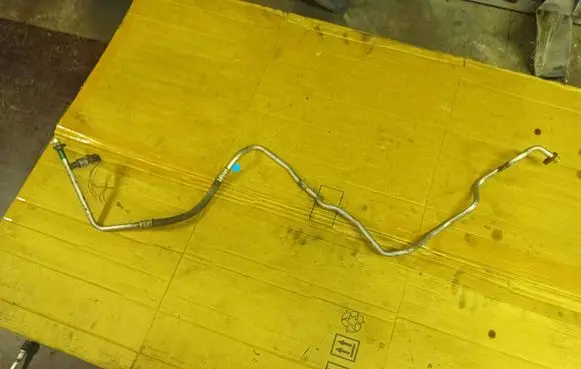 Renault Megane II Air conditioning (A/C) pipe/hose 8200611729
