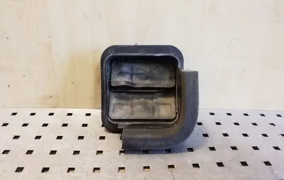 Subaru XV Quarter panel pressure vent 72651AE010 72653AE010
