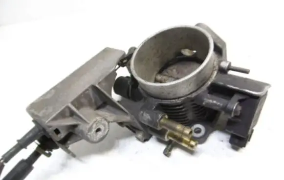 Opel Vectra B Electric throttle body valve 90499488