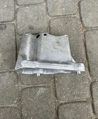 BMW 2 F46 Engine mounting bracket 11128511299 8511299 189159
