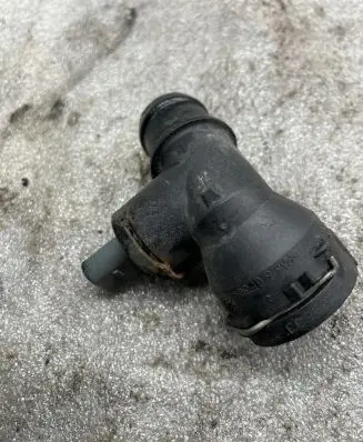 Skoda Octavia Mk2 (1Z) Engine coolant pipe/hose 1K0122291AD