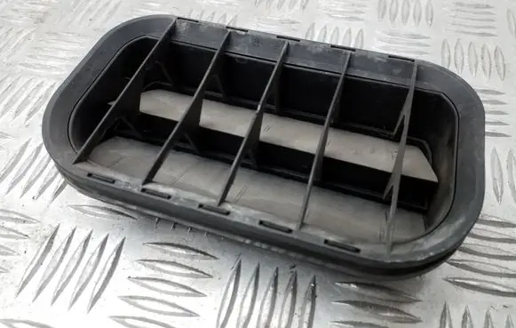Skoda Superb B6 (3T) Quarter panel pressure vent 4A0819181