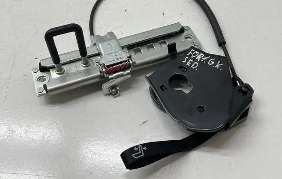 Subaru Forester SL Seat back rest lock catch 41412038 64375SL010