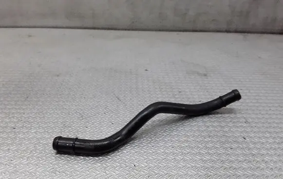 Ford Mondeo Mk III Engine coolant pipe/hose