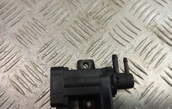 Chevrolet Captiva Turbo solenoid valve 25183170