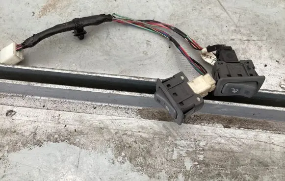 Mazda 6 Seat heating switch 40607