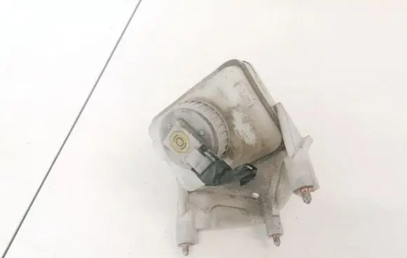 Brake fluid reservoir