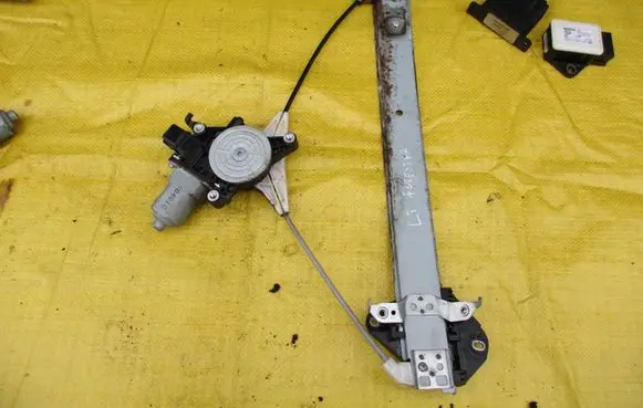 Subaru Forester SH Rear door window regulator with motor