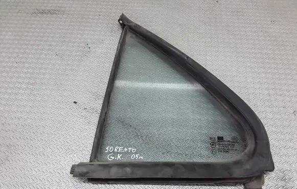 KIA Sorento Rear vent window glass 