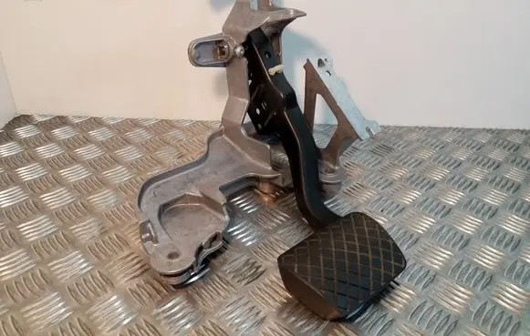 Audi A6 S6 C7 4G Brake pedal 4H1723140A 4G1723117