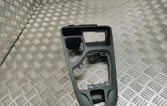 Jeep Cherokee Gear shifter surround trim plastic 1UJ60TRMAA 5071153 1UJ60DX9AD