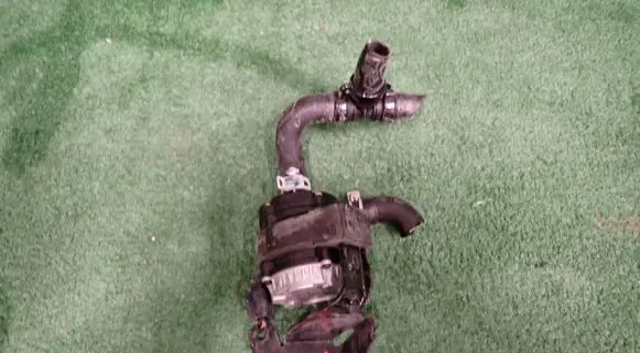 Nissan Juke II F16 Water pump 210117802R