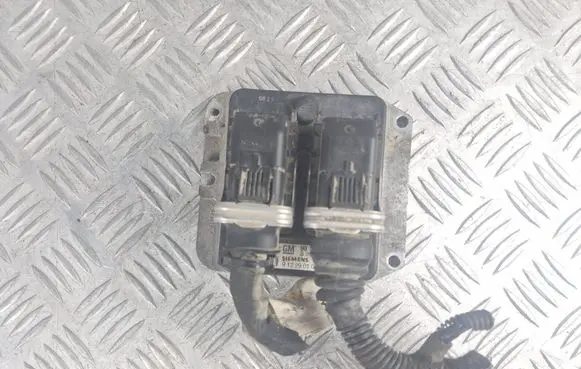 Opel Vectra B Engine control unit/module 90569370 9122901095 S9900105