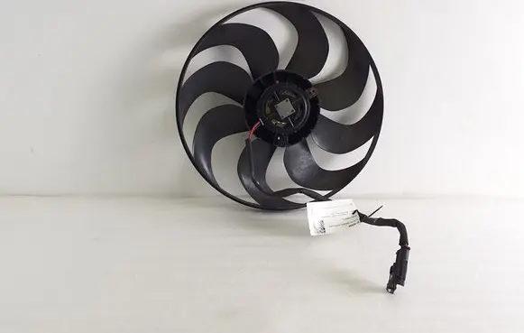 Peugeot 5008 II Electric radiator cooling fan 9836058380