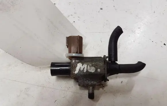 Mazda 6 Vacuum valve K5T46591