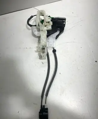 KIA Sorento Front door lock 0K0110389C