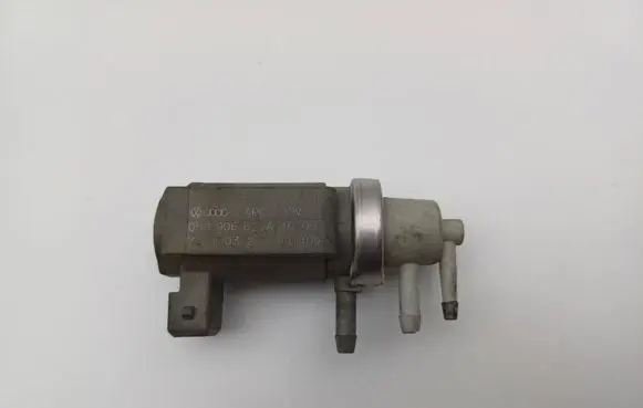 Audi A6 S6 C5 4B Turbo solenoid valve 059906627A