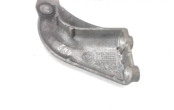 Alfa Romeo 166 Engine mounting bracket 46763574
