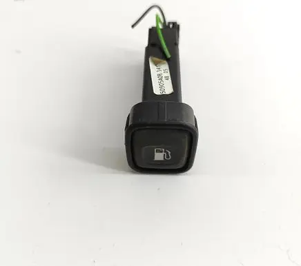Land Rover Range Rover P38A Fuel cap release pull handle 50905A0B AMR3388