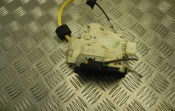 Audi A6 S6 C6 4F Loading door lock 4F0039016A T7109