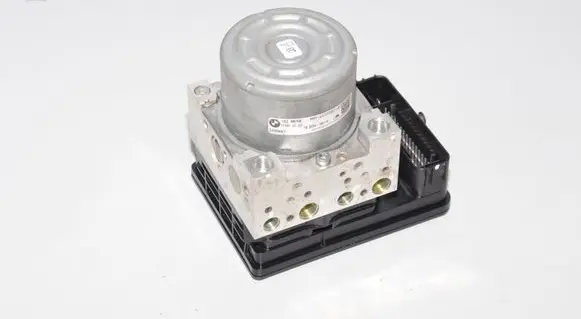 BMW i3 ABS Pump 6895508