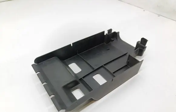 Mercedes-Benz ML W166 Fuse box cover A1665400080