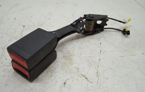 Citroen C4 I Picasso Rear seatbelt buckle 305540510