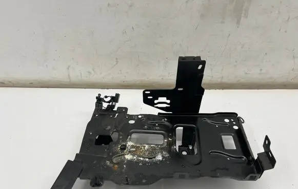 Opel Grandland X Battery tray 9844868180