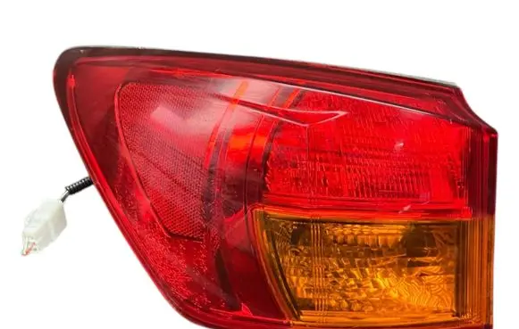 Lexus IS 220D-250-350 Rear/tail lights