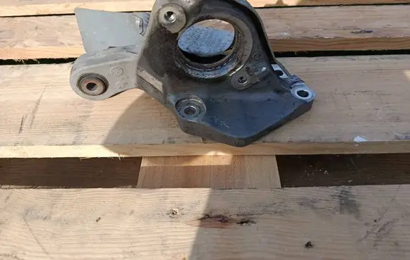 Citroen C4 II Picasso Driveshaft support bearing bracket 9810139080