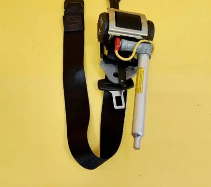 Nissan Primera Front seatbelt 777P90041A