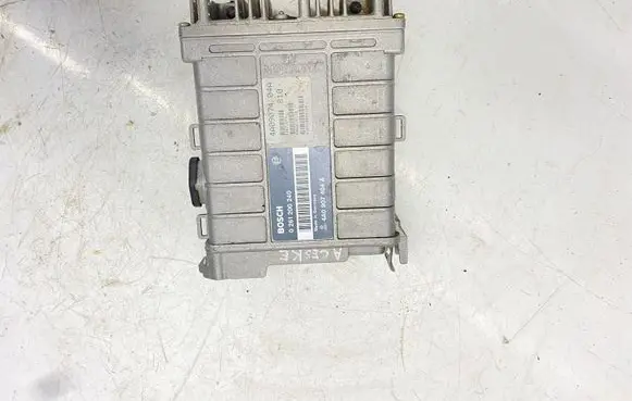 Audi A6 S6 C4 4A Engine control unit/module 0261200240