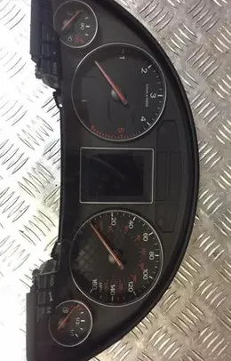 Audi A4 S4 B6 8E 8H Speedometer (instrument cluster) 8e0920950j