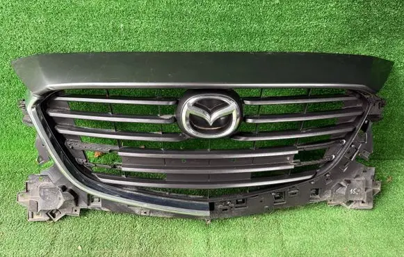 Mazda CX-3 Front bumper upper radiator grill 50712