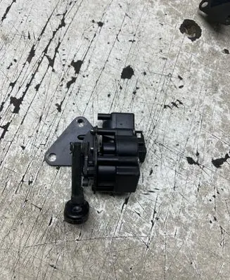 Seat Alhambra (Mk1) Vent window/glass motor 95VW14453BA 7M0847080