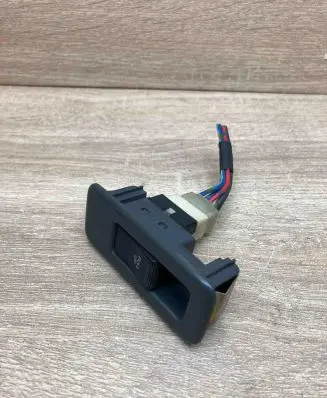 Mazda 626 Electric window control switch WithPlug