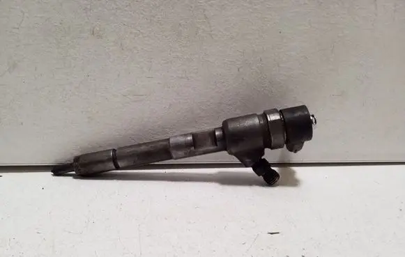 Fiat 500L Fuel injector 0445110351