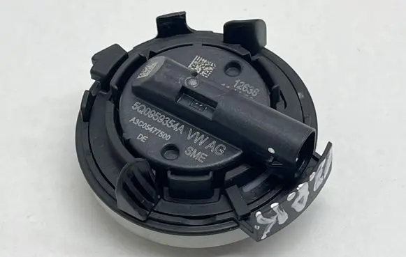 Audi Q3 F3 Airbag deployment crash/impact sensor 5Q0959354A