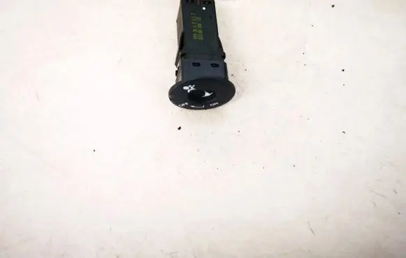 Nissan Qashqai Passenger airbag on/off switch 25585rc600