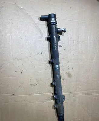 Mercedes-Benz Sprinter W906 Fuel main line pipe A6460701895 6460701895