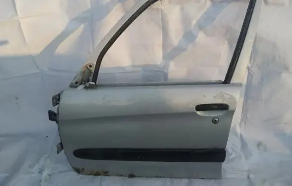 Citroen Xsara Picasso Front door pilka