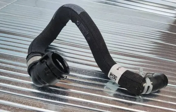 BMW 4 G22 G23 G24 G26 Engine coolant pipe/hose 9398952 20073510