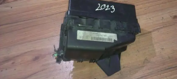 Nissan Almera Tino Fuse box set 24012bu171 24012-bu171