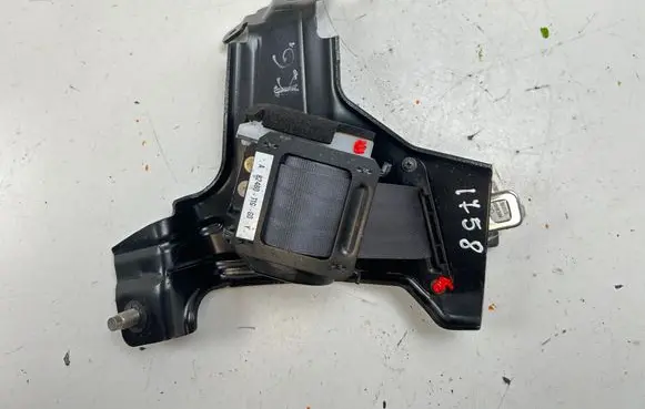 Honda CR-V Middle seatbelt (rear) 624320800A