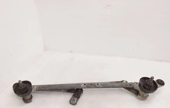 Nissan X-Trail T32 Front wiper linkage 